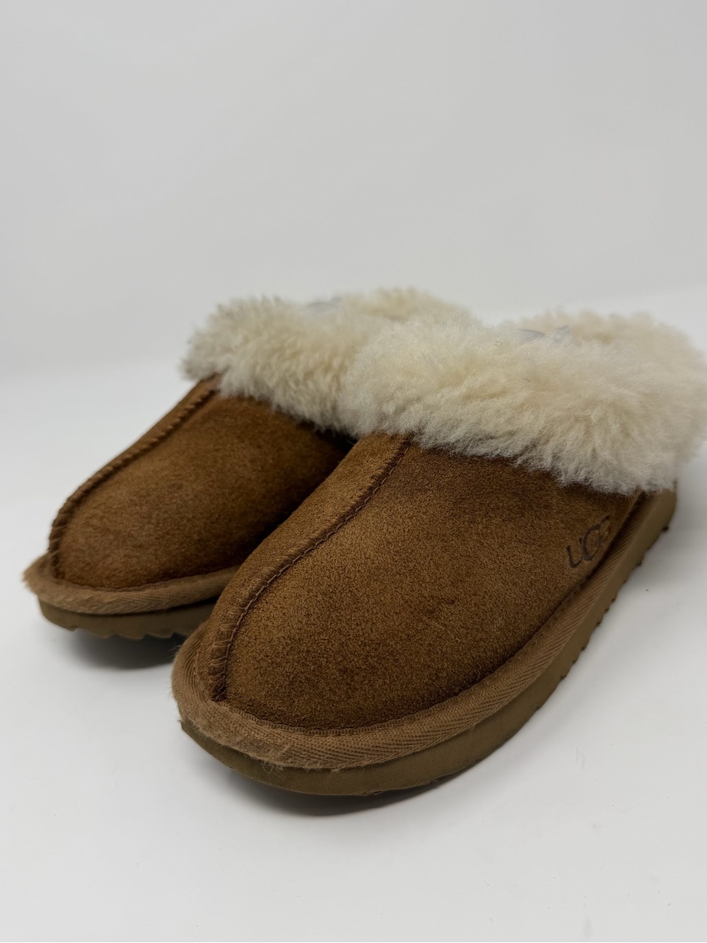Kids UGG Chestnut Suede Shearling-Lined Slip-On Clog sz. 11